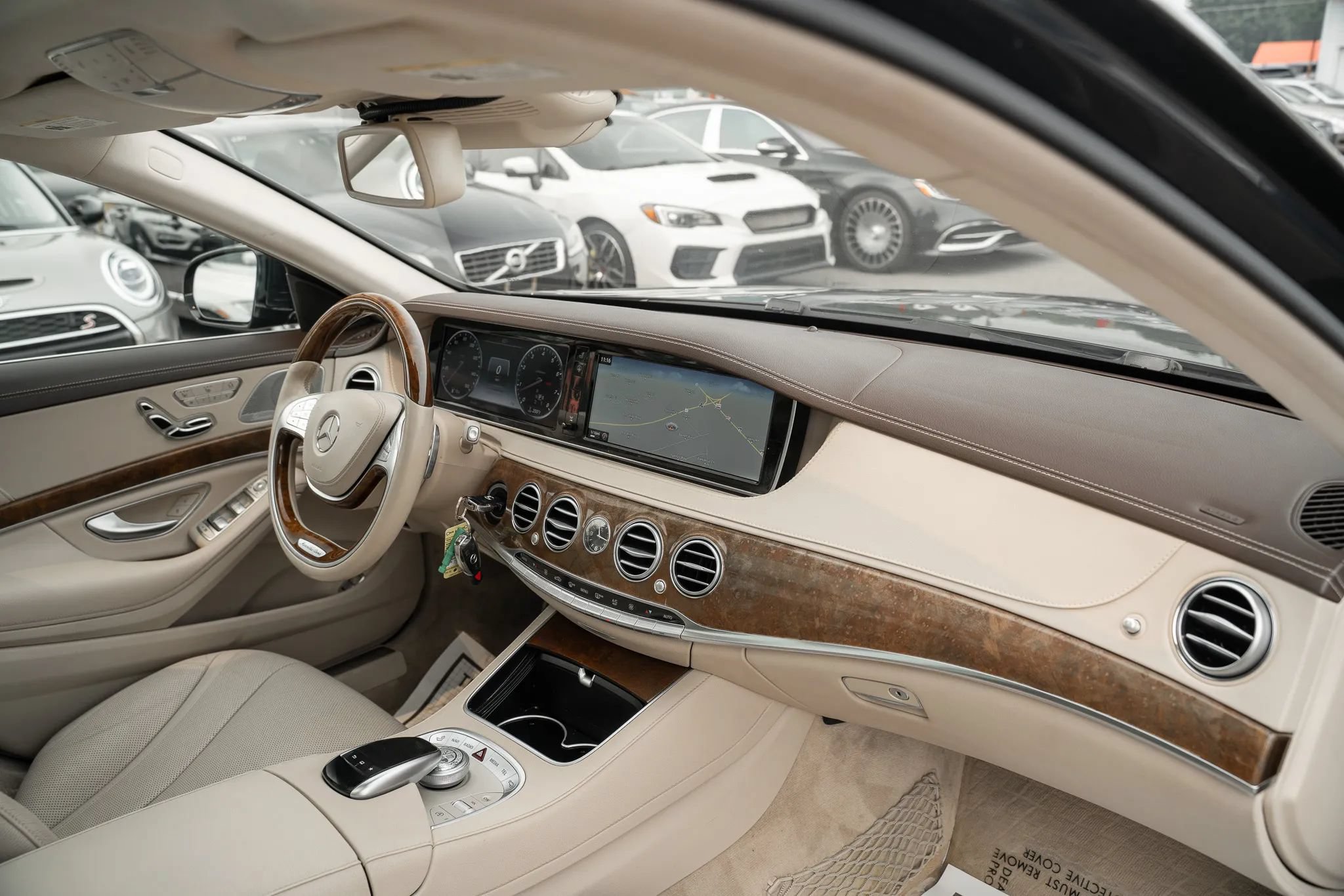 Used 2016 Mercedes-Benz S 550 4MATIC Sedan w/ Premium Package image 15