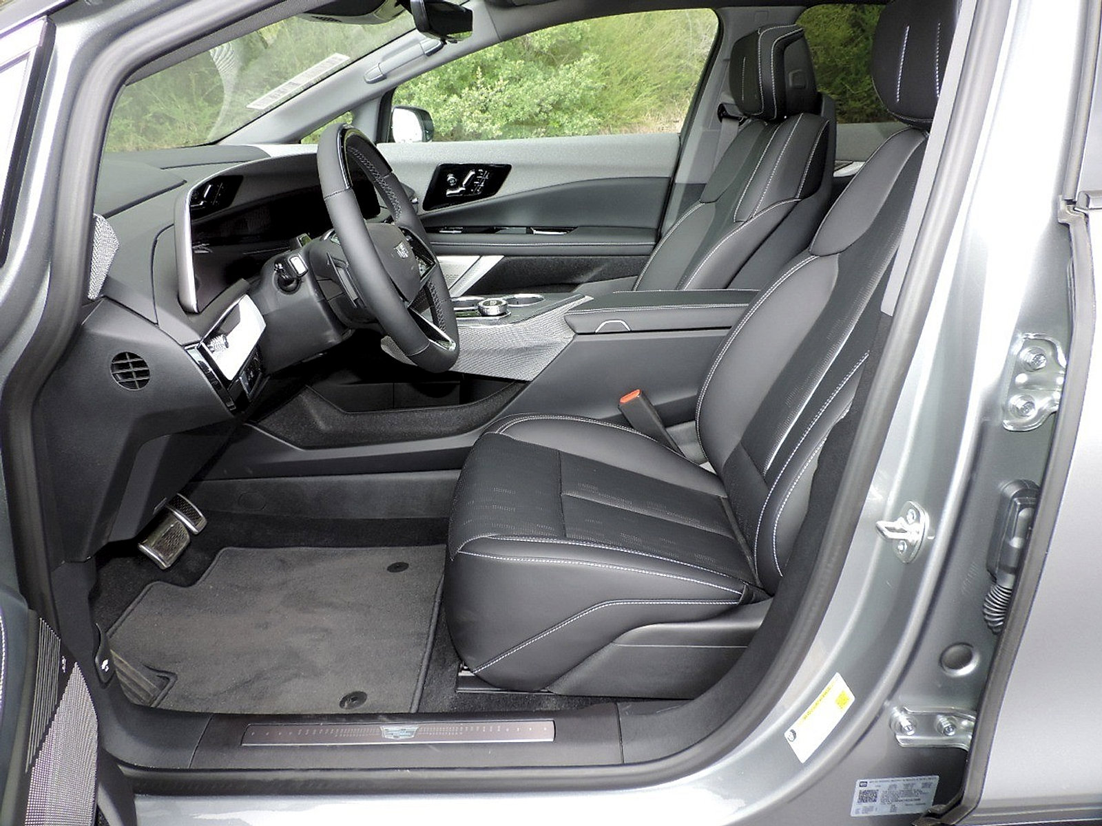 New 2026 Cadillac Optiq Luxury 2 AWD/4WD image 14