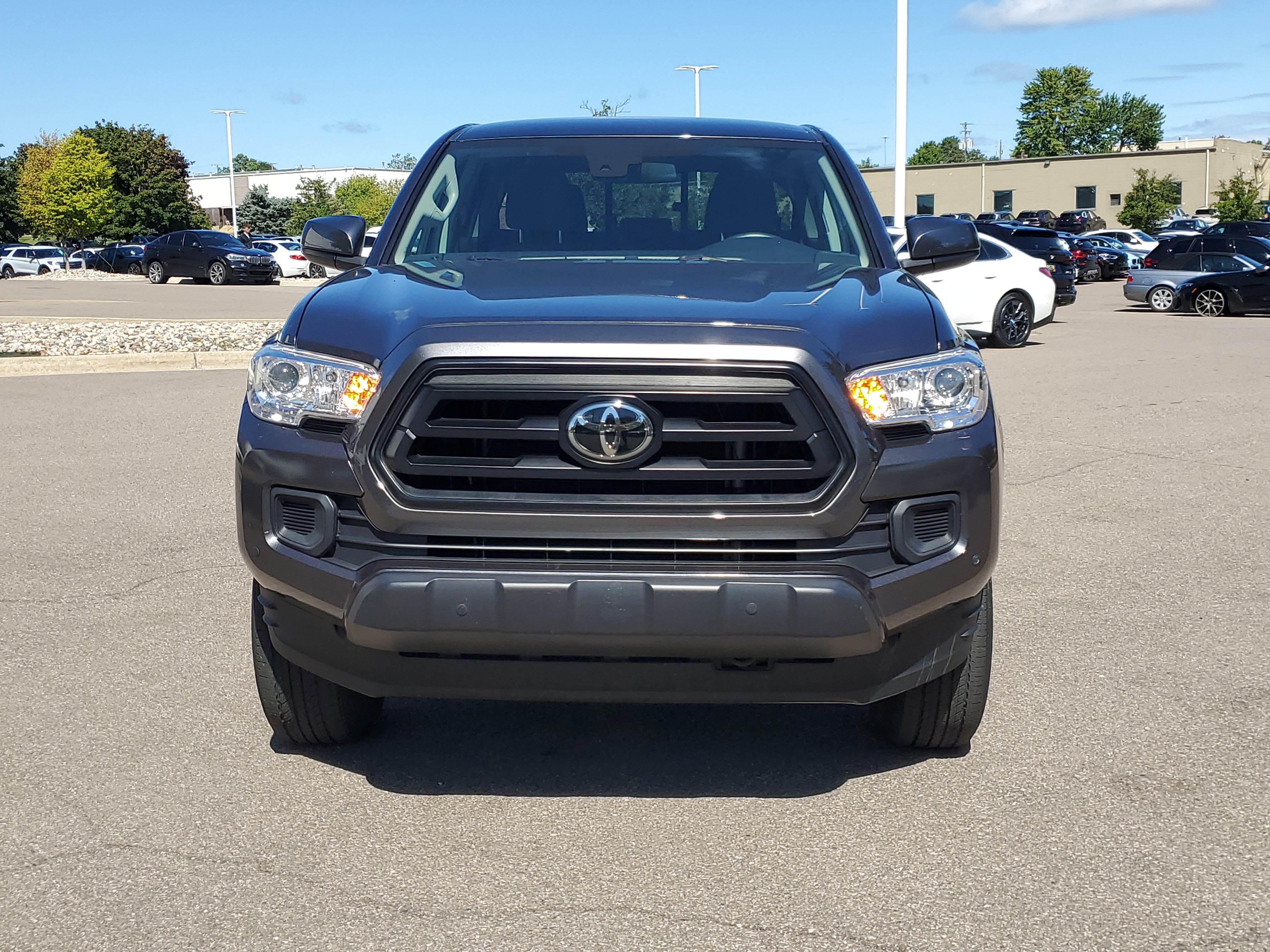 Used 2022 Toyota Tacoma SR AWD/4WD image 8