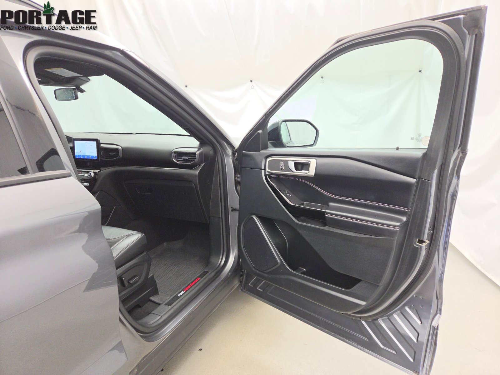 Used 2023 Ford Explorer ST AWD/4WD image 47