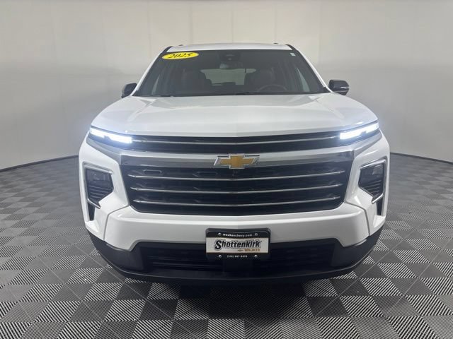 Used 2025 Chevrolet Traverse LT w/ Sun and Wheel Package AWD/4WD image 35