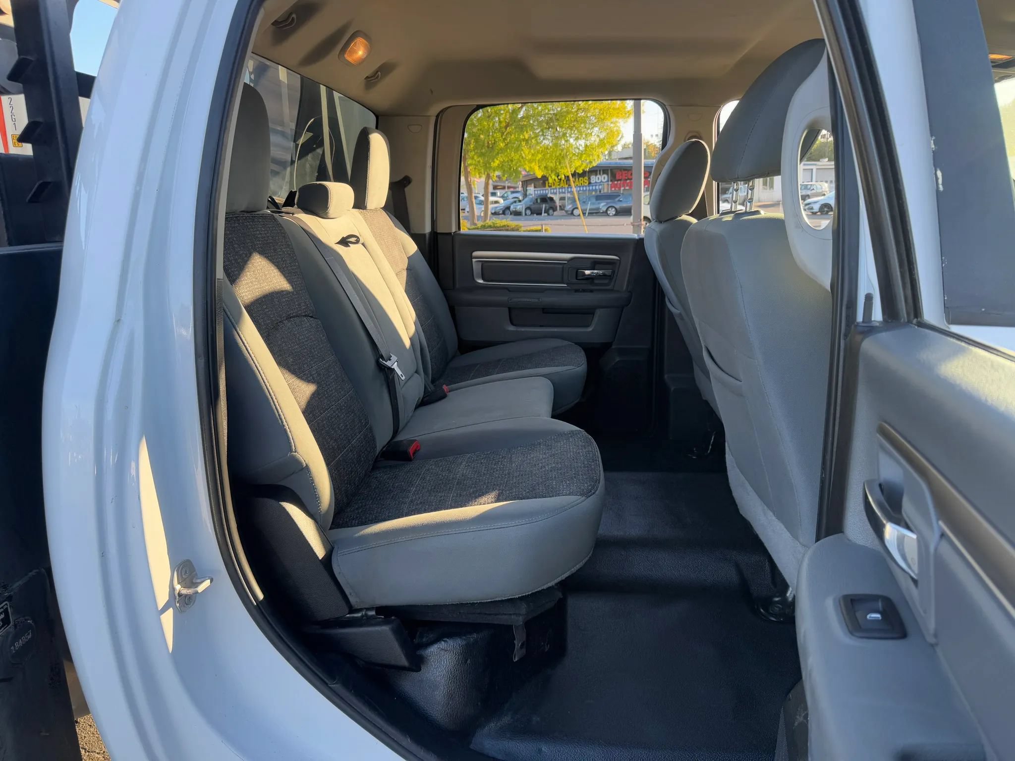 Used 2018 RAM 3500 SLT w/ Quick Order Package 2EG SLT AWD/4WD image 18