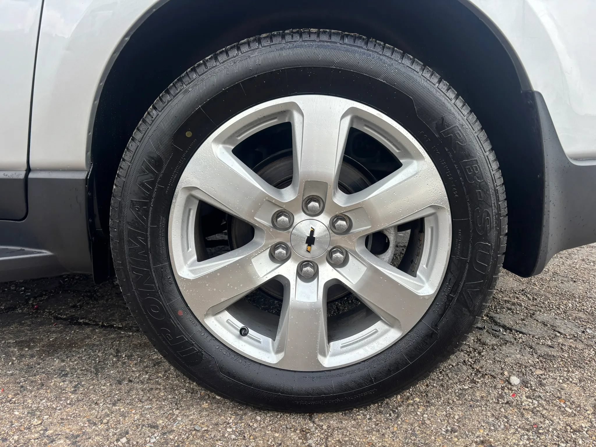 Used 2017 Chevrolet Traverse Premier AWD/4WD image 2