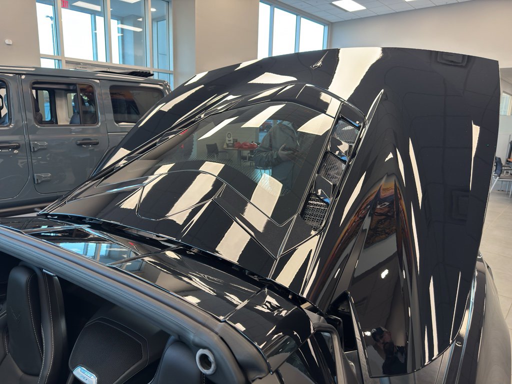 Used 2023 Chevrolet Corvette Stingray Coupe w/ 1LT image 17