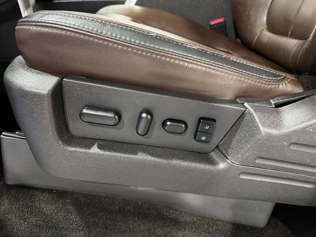 Used 2011 Ford F150 Platinum AWD/4WD image 19