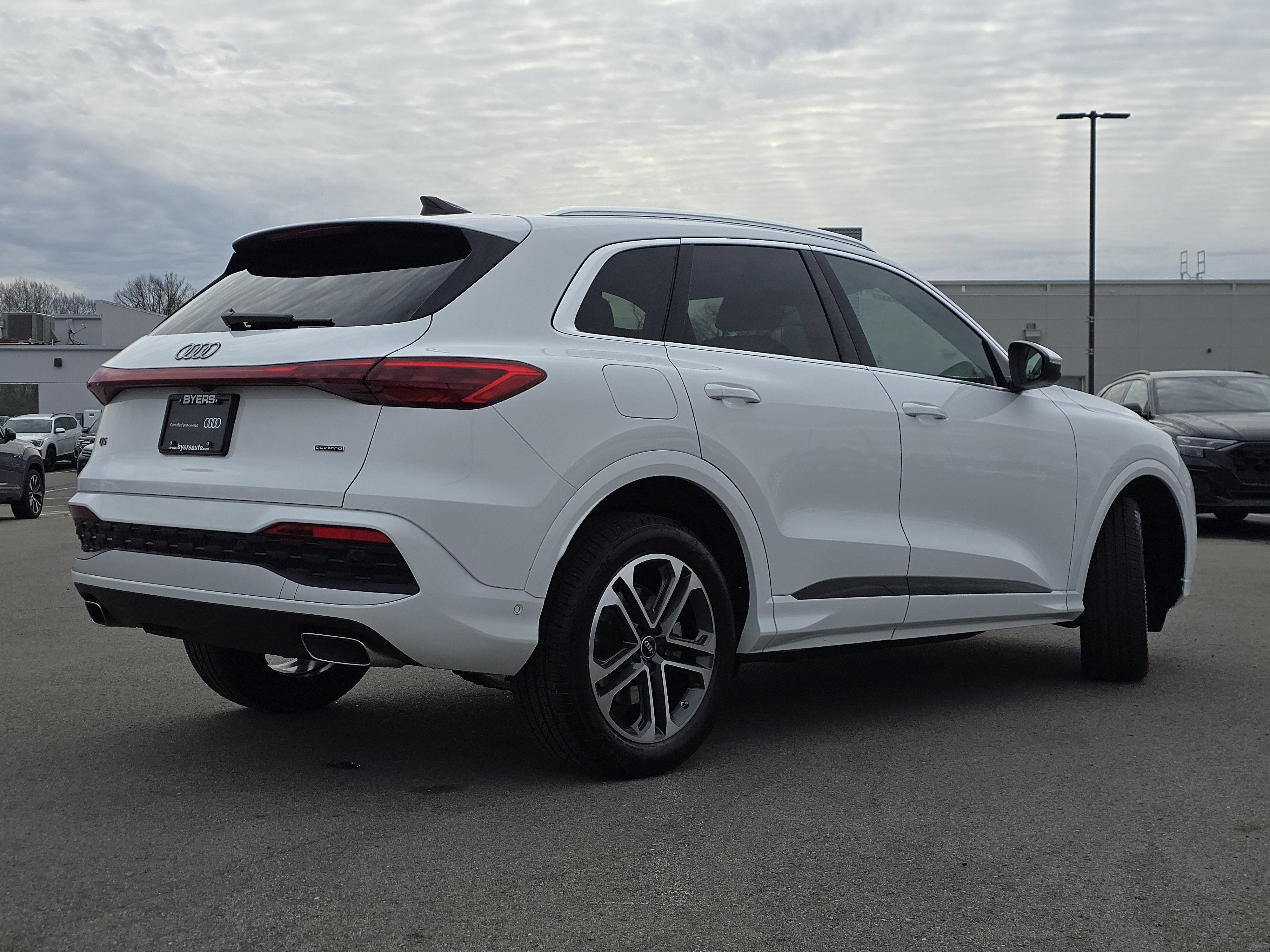 Certified 2025 Audi Q5 Premium w/ Convenience Package image 7