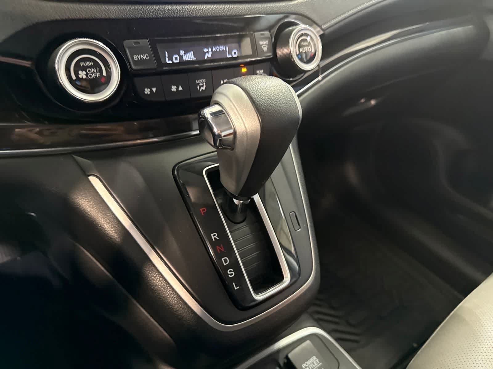 Used 2015 Honda CR-V Touring image 28