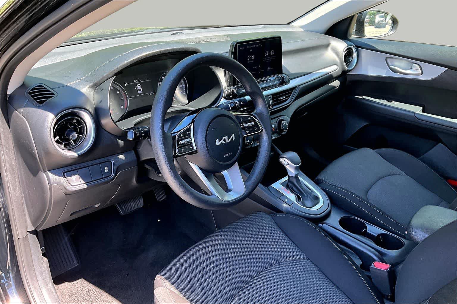 Used 2024 Kia Forte LXS FWD image 18