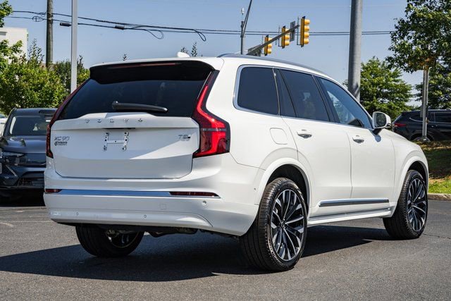 Used 2026 Volvo XC90 T8 Plus w/ Protection Package Premier image 4