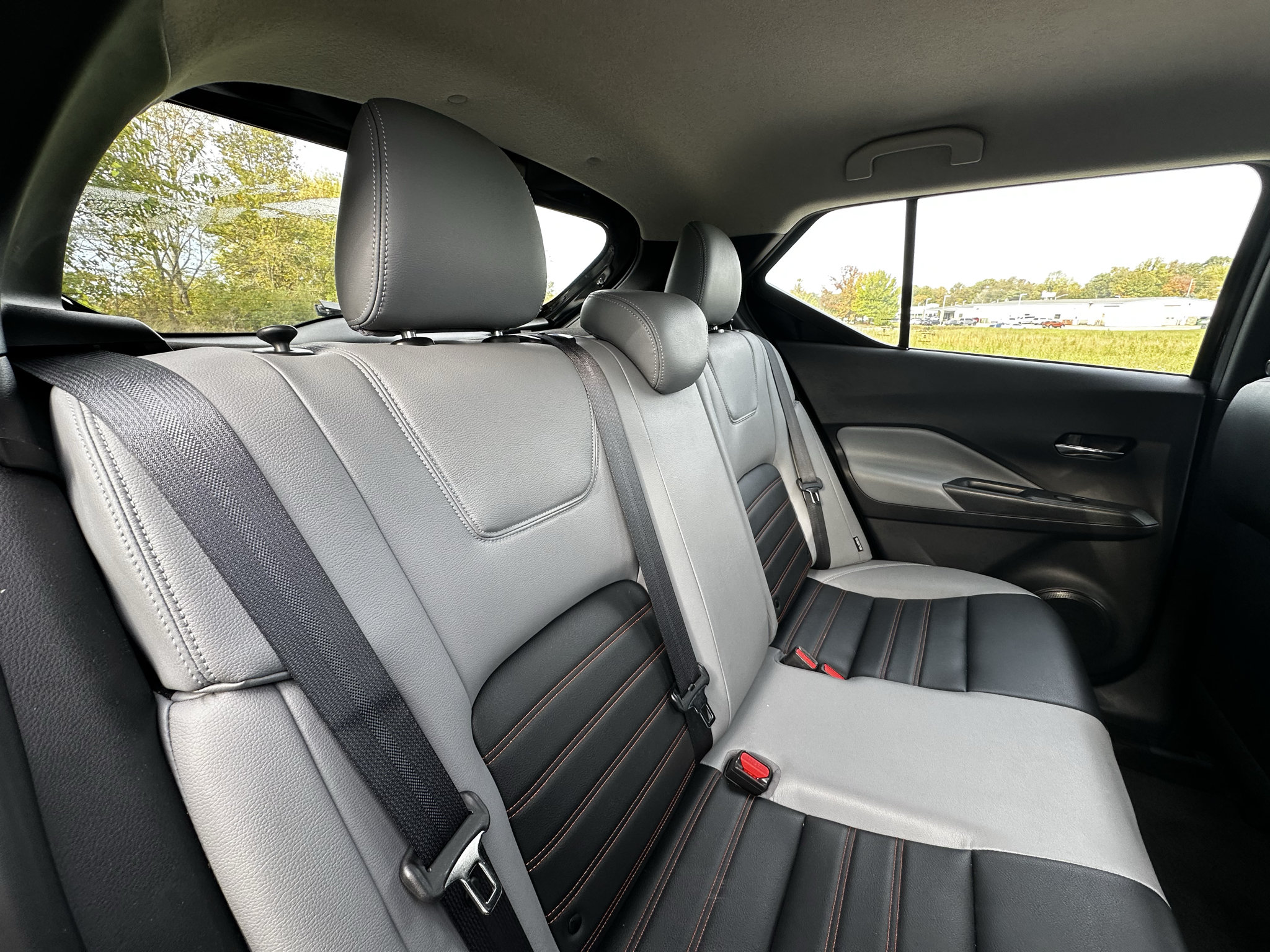 Used 2023 Nissan Kicks SR w/ SR Premium Package FWD image 29