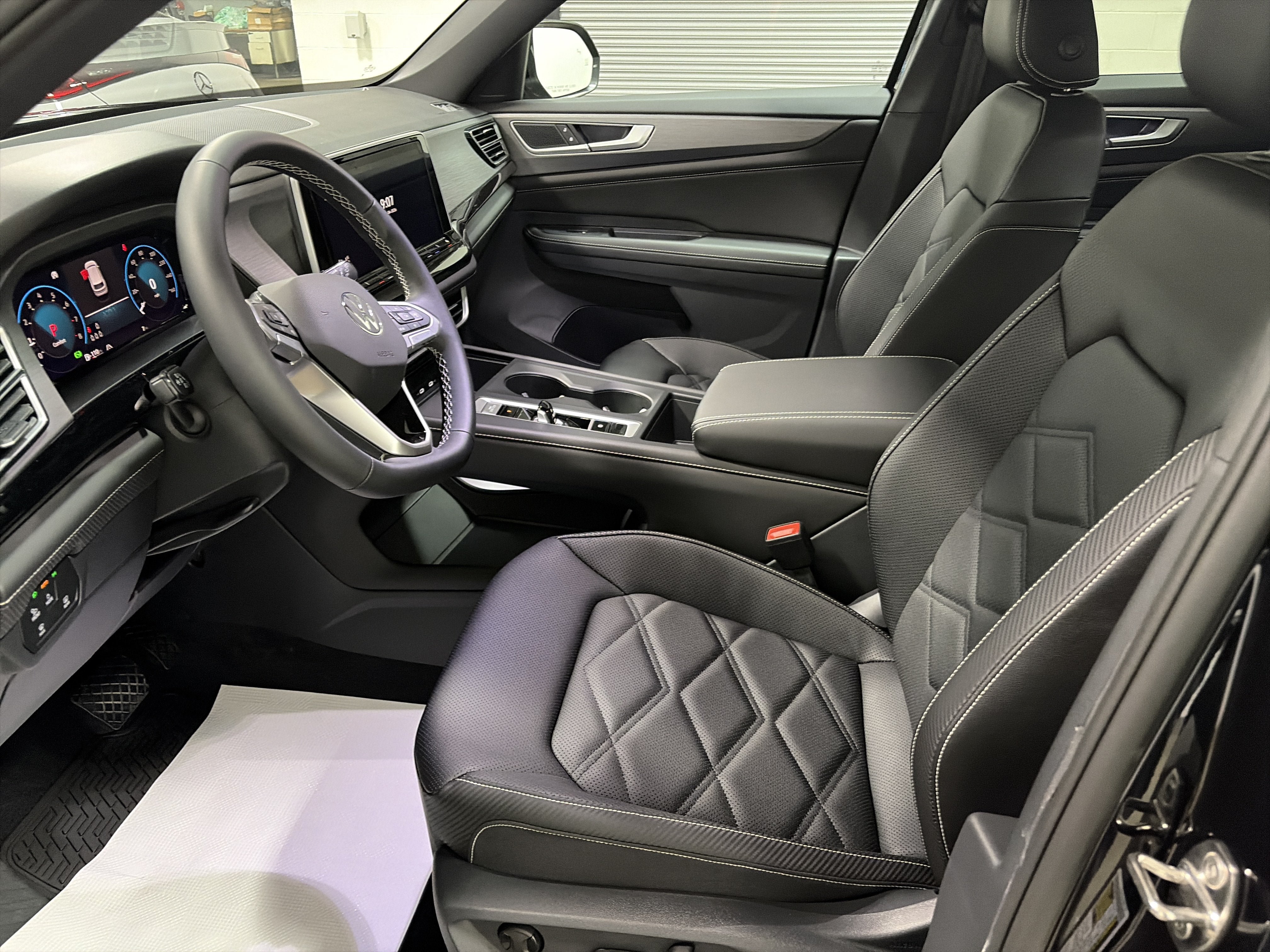 New 2026 Volkswagen Atlas Cross Sport SE AWD/4WD image 13