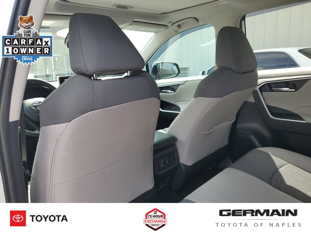 Used 2025 Toyota RAV4 XLE w/ Convenience Package FWD image 22