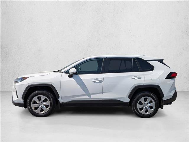 Used 2022 Toyota RAV4 LE AWD/4WD image 9