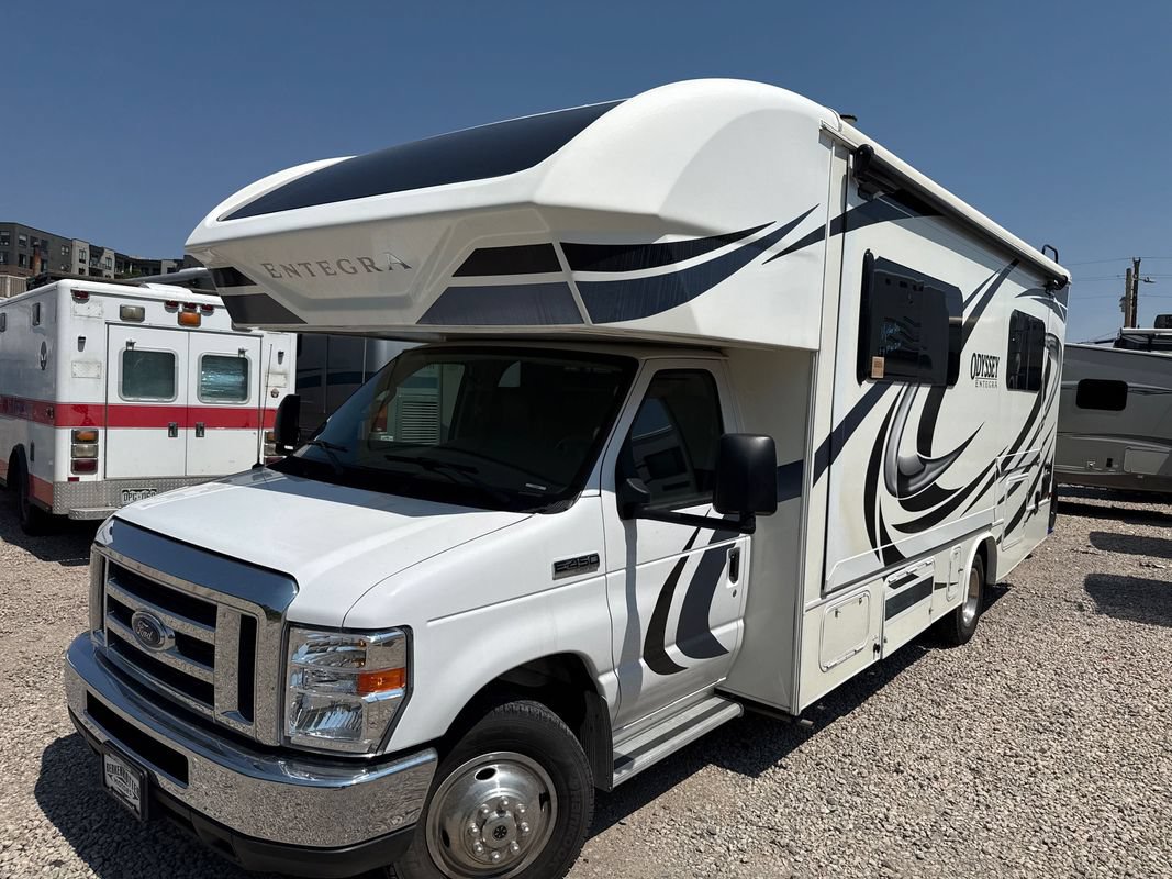 Used 2019 Ford E-450 and Econoline 450 Super Duty w/ Motorhome Prep Package