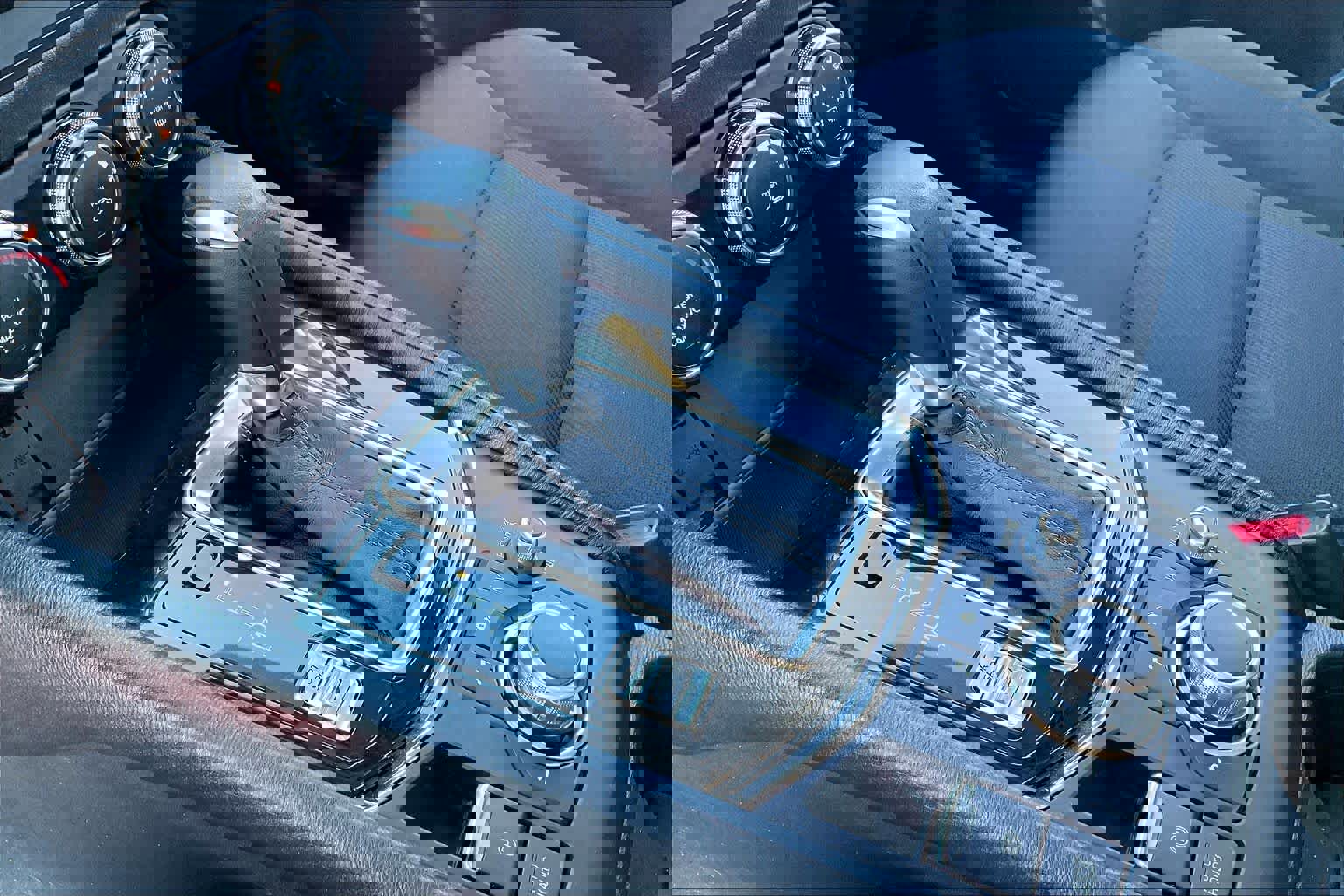 Used 2018 MAZDA CX-5 Sport image 16