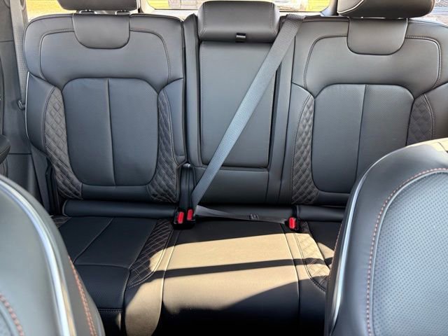 New 2025 Jeep Grand Cherokee Summit image 26