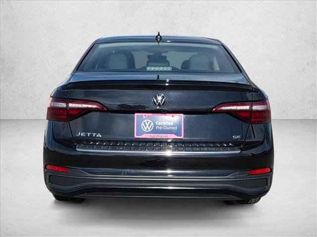 Used 2023 Volkswagen Jetta SE image 7