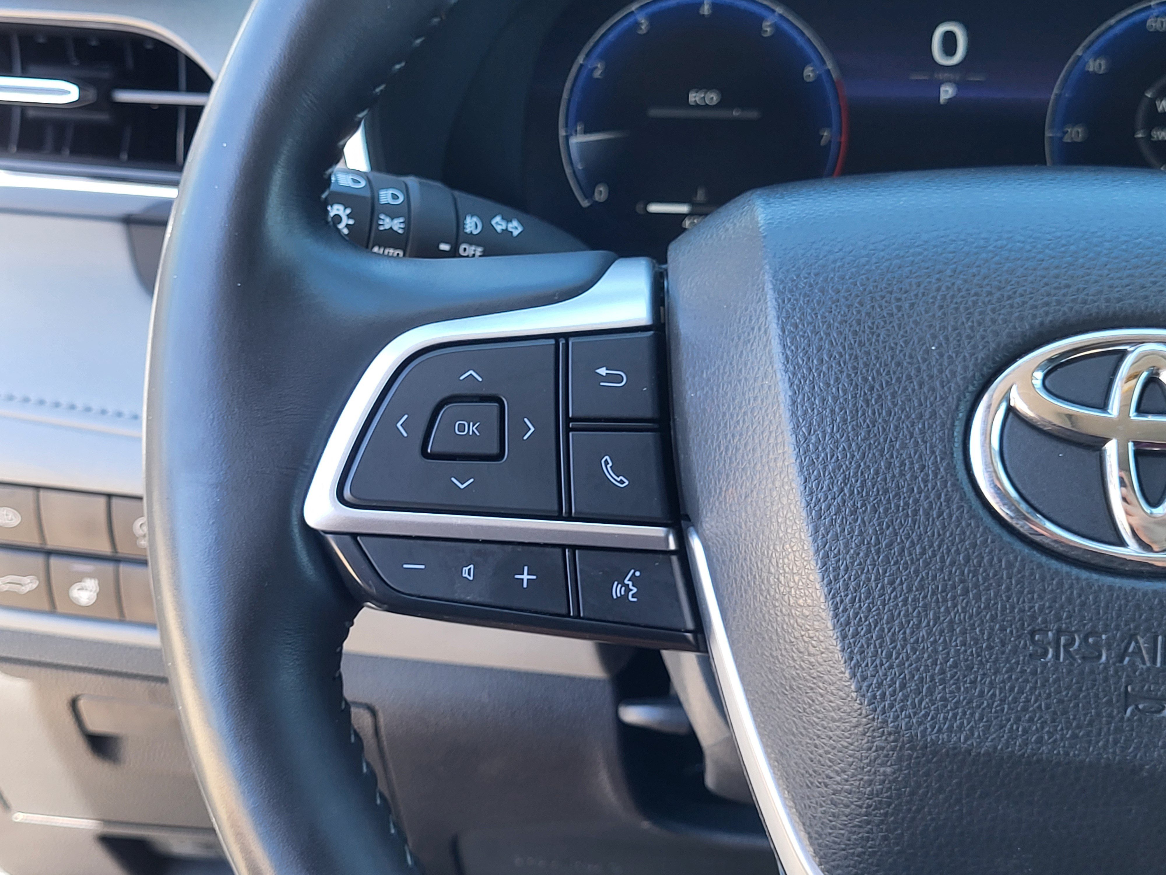 Used 2023 Toyota Highlander Limited AWD/4WD image 15