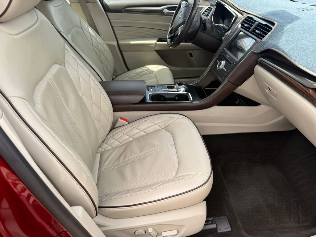 Used 2017 Ford Fusion Energi Platinum FWD image 9