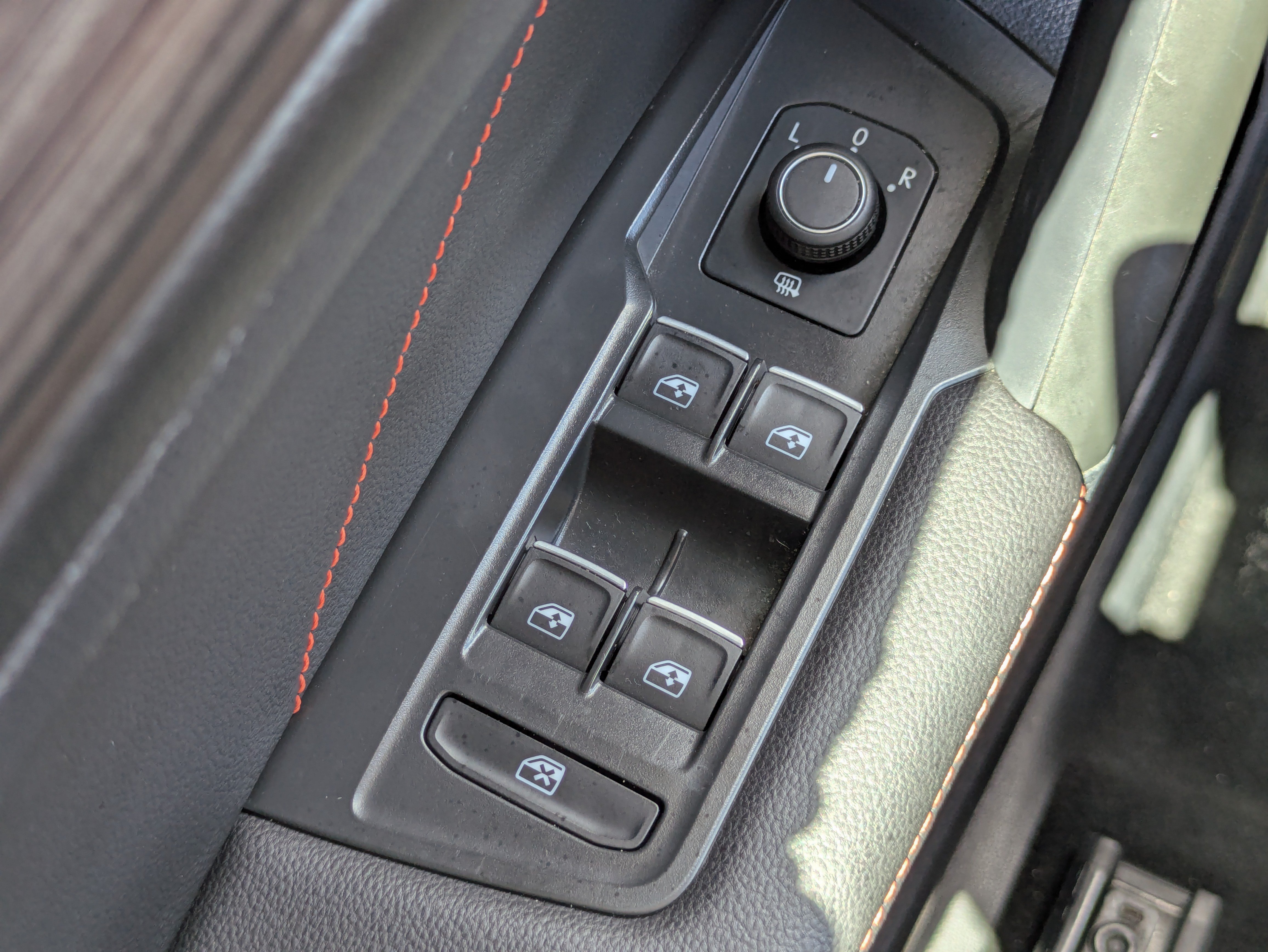 Used 2024 Volkswagen Tiguan Wolfsburg Edition AWD/4WD image 22
