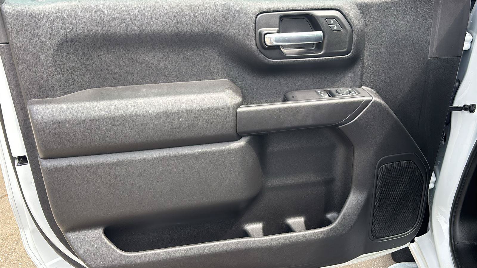 Certified 2025 Chevrolet Silverado 1500 W/T RWD image 15
