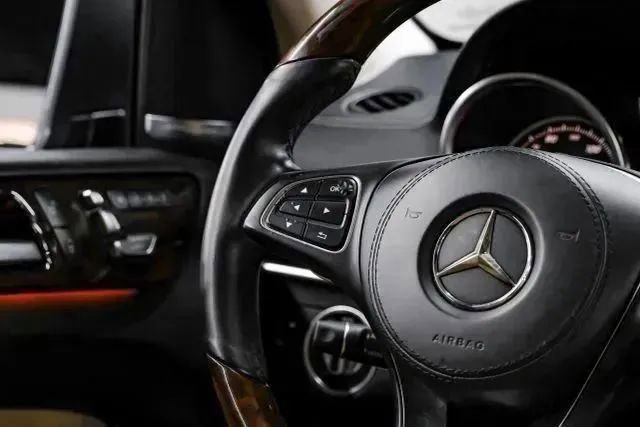 Used 2018 Mercedes-Benz GLS 450 4MATIC w/ Premium Package image 23