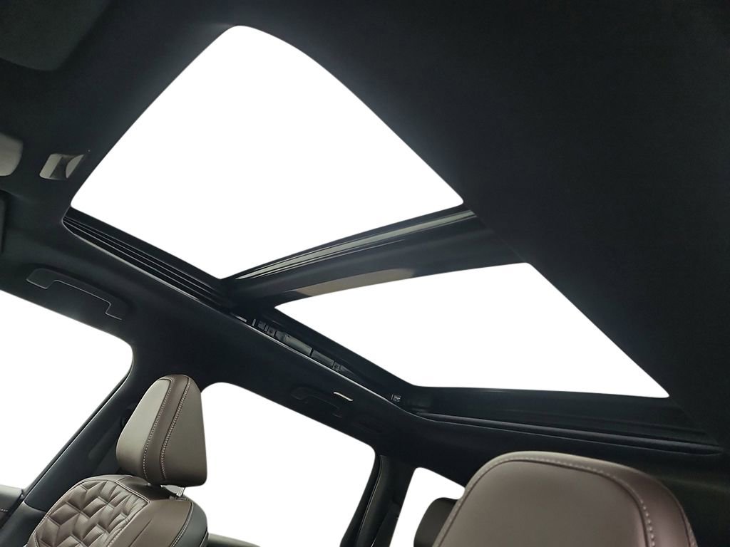 New 2025 Nissan Armada Platinum w/ Convenience Package image 16