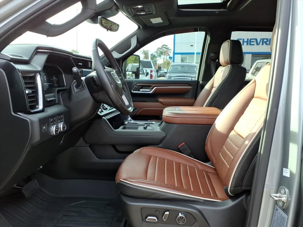 Used 2024 GMC Sierra 3500 Denali Ultimate image 19
