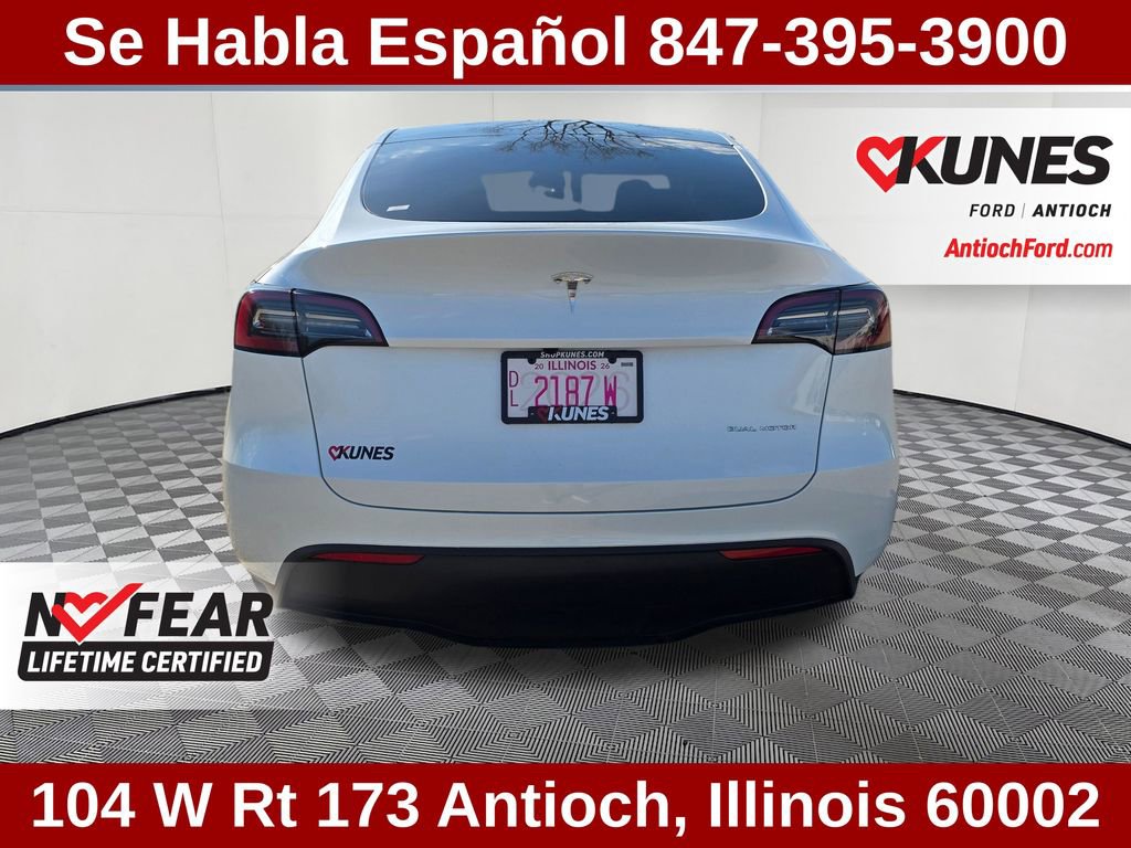 Used 2024 Tesla Model Y Long Range AWD/4WD image 7
