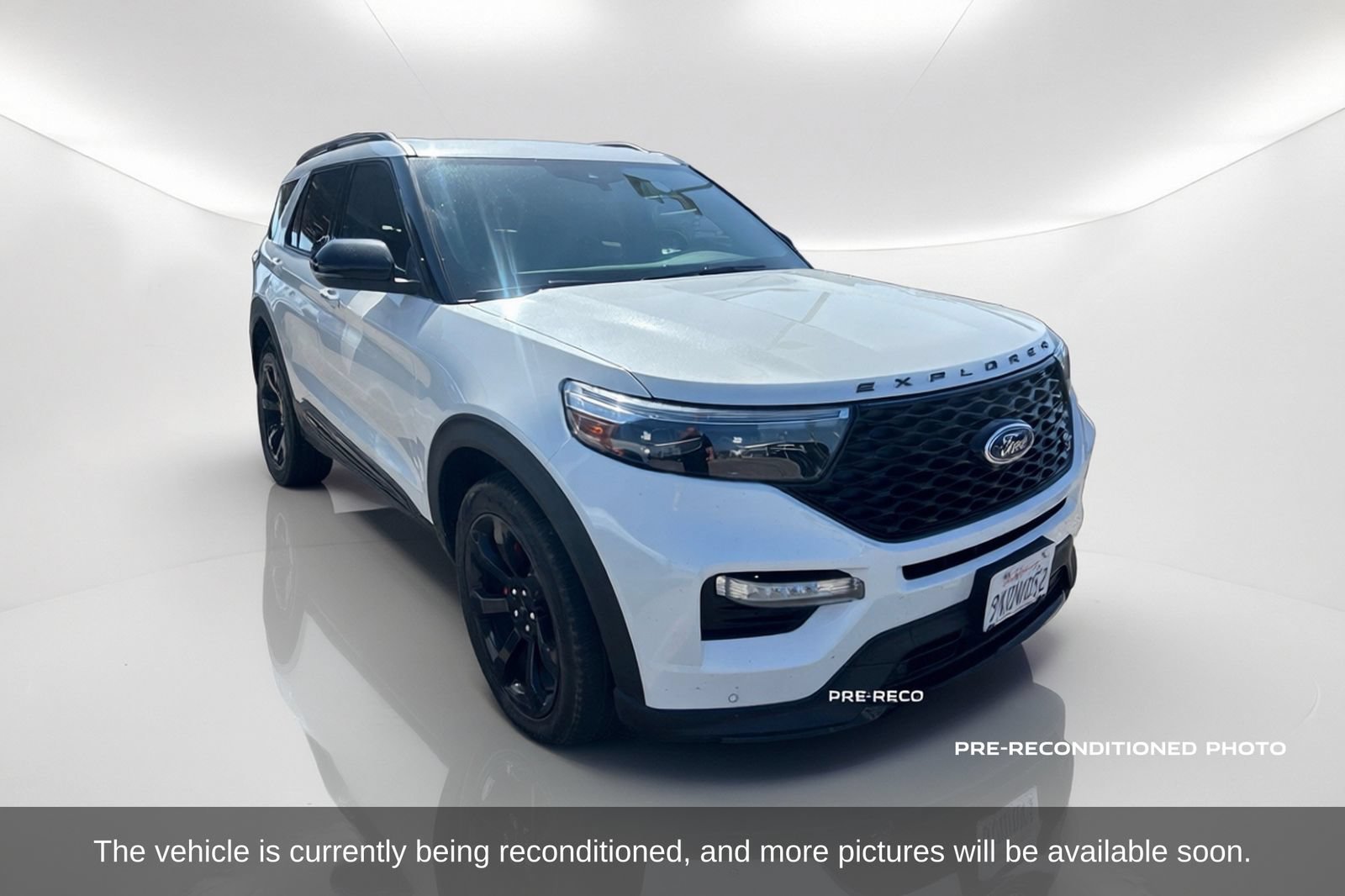 Used 2023 Ford Explorer ST w/ Equipment Group 401A AWD/4WD image 3