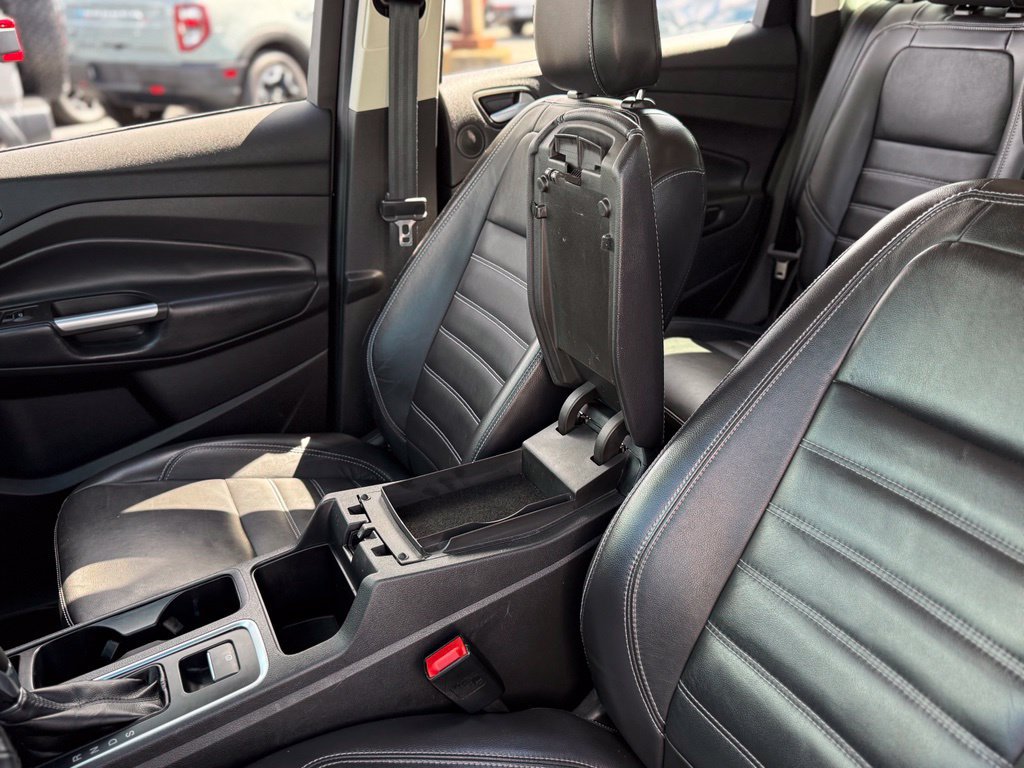 Used 2019 Ford Escape Titanium AWD/4WD image 27