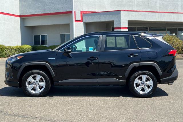 Certified 2021 Toyota RAV4 LE AWD/4WD image 9