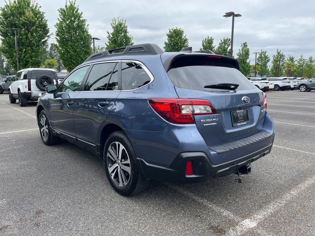 Used 2018 Subaru Outback 2.5i Limited AWD/4WD image 3