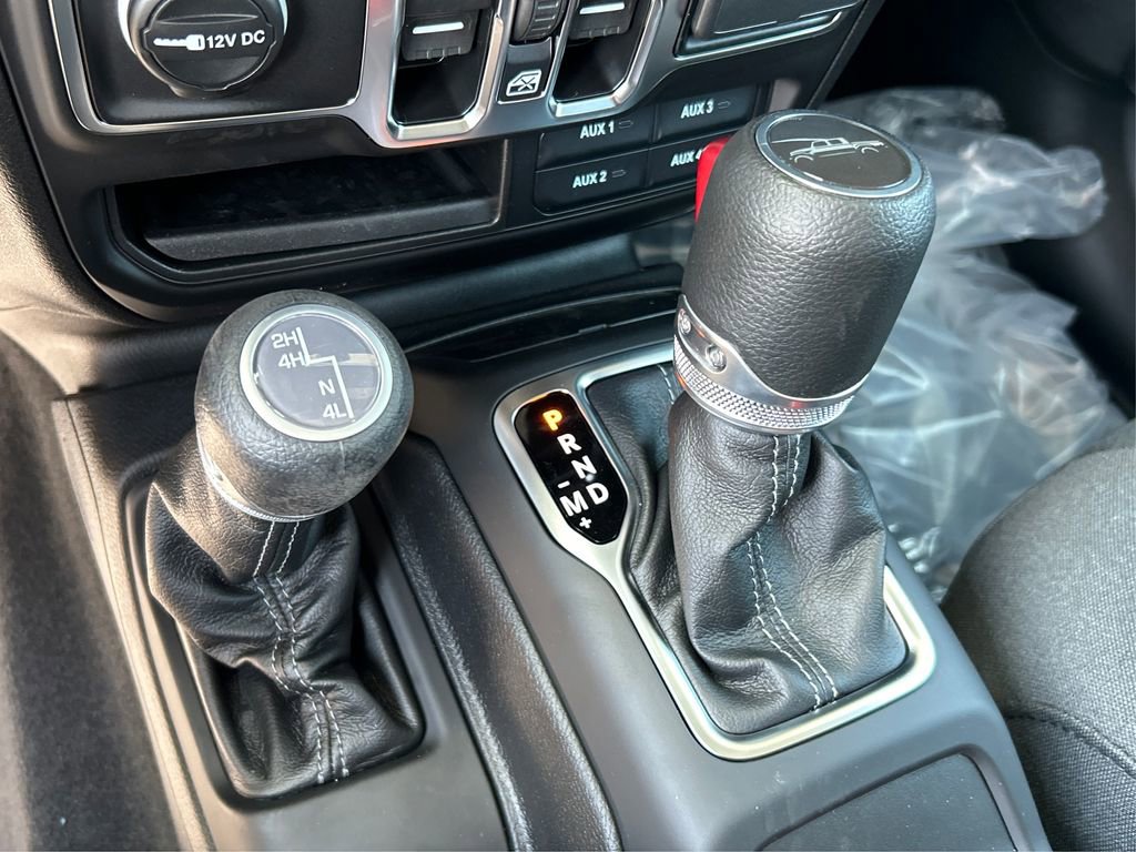 New 2025 Jeep Gladiator Sport AWD/4WD image 37