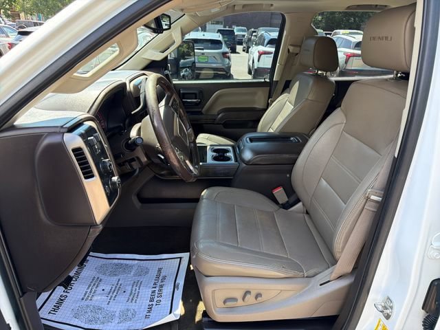 Used 2015 GMC Sierra 2500 Denali w/ Duramax Plus Package AWD/4WD image 9