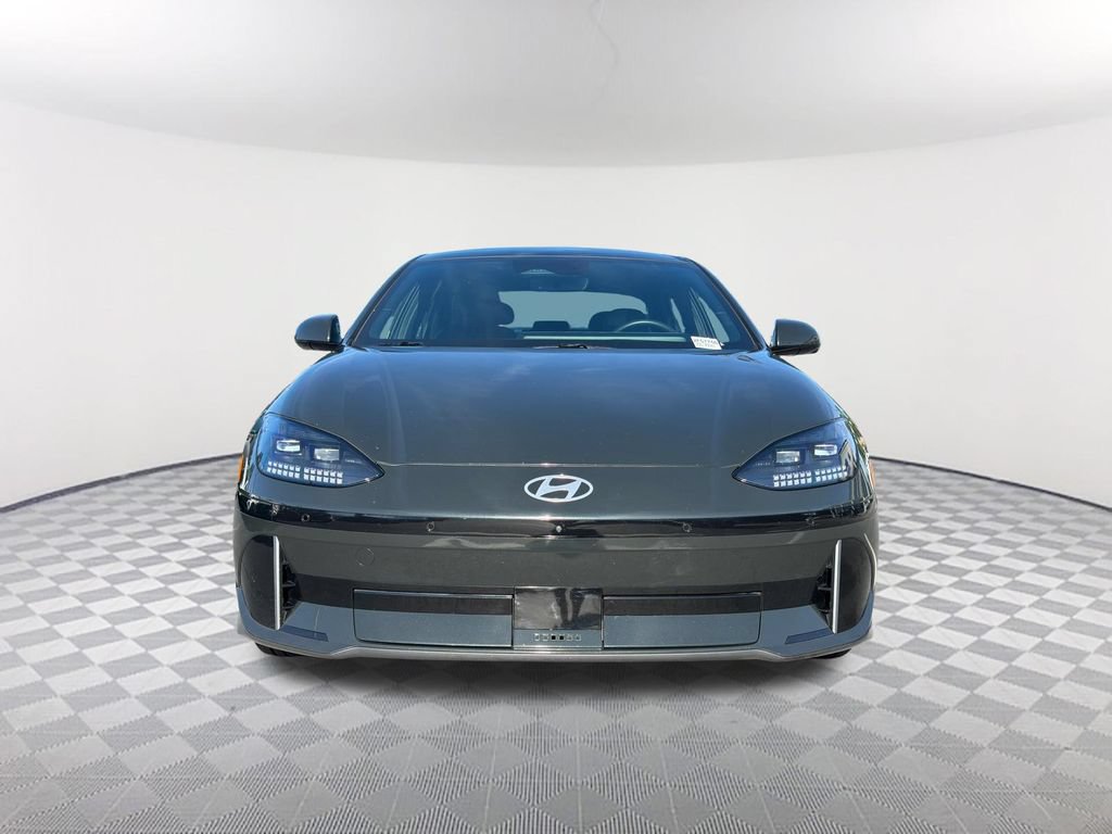 Used 2023 Hyundai Ioniq 6 Limited RWD image 2