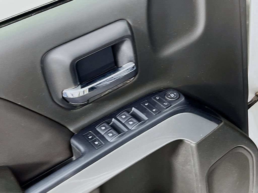 Certified 2018 Chevrolet Silverado 1500 LT w/ All Star Edition AWD/4WD image 17
