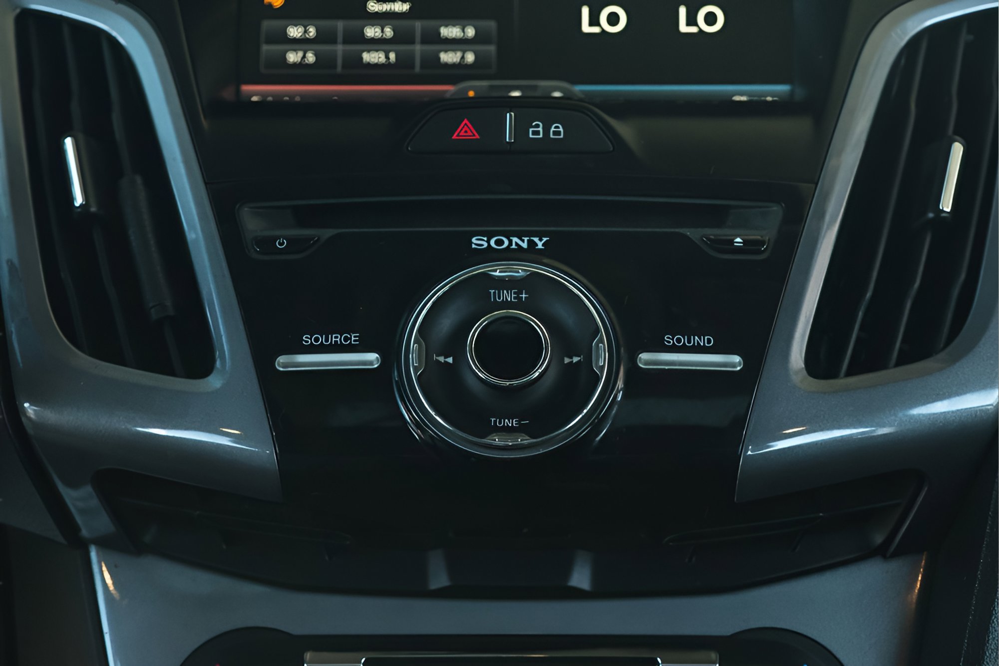 Used 2014 Ford Focus Titanium image 22