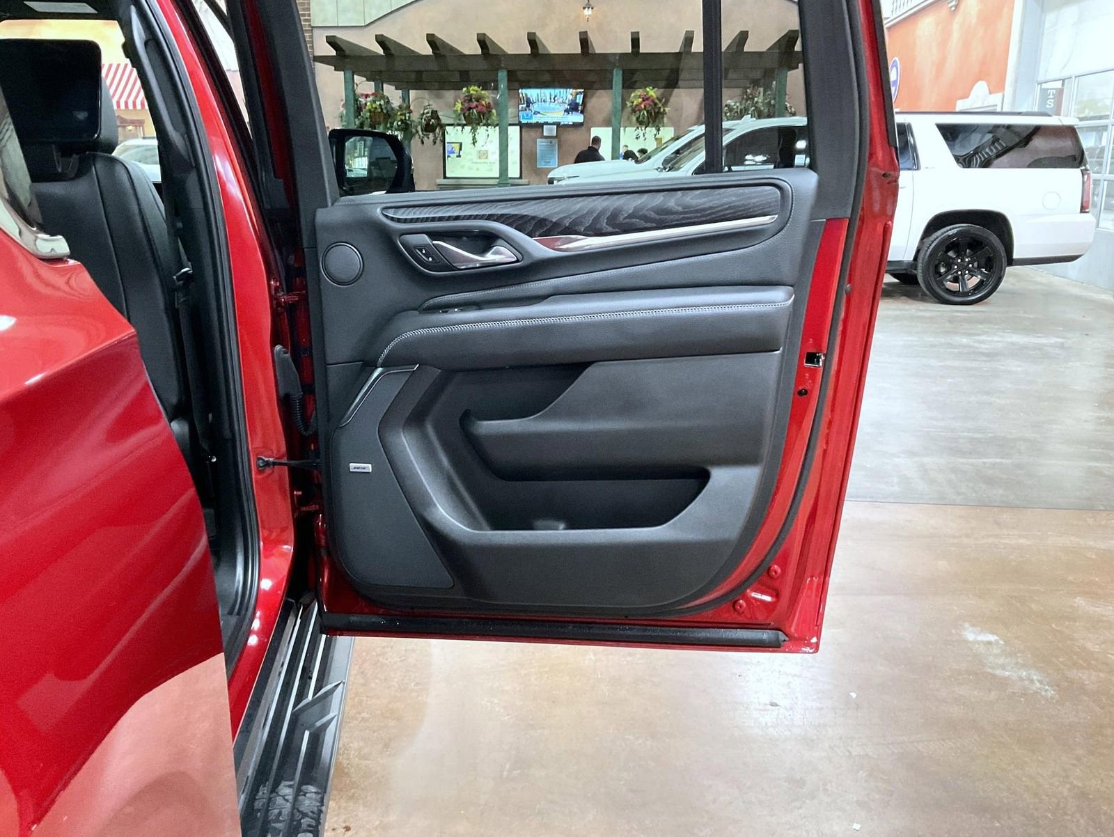 Certified 2024 GMC Yukon XL Denali w/ Advanced Technology Package image 17