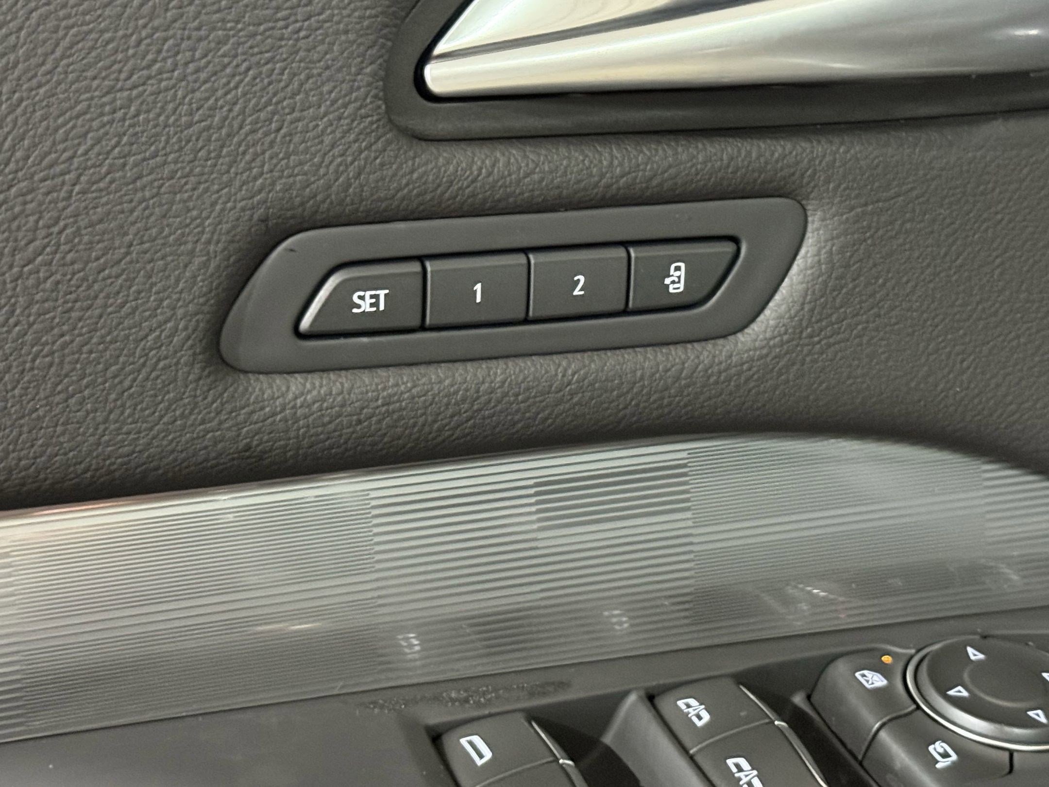 New 2025 Cadillac XT4 Premium Luxury image 14