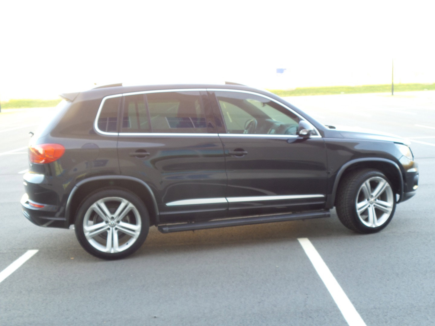 Used 2015 Volkswagen Tiguan R-Line image 8