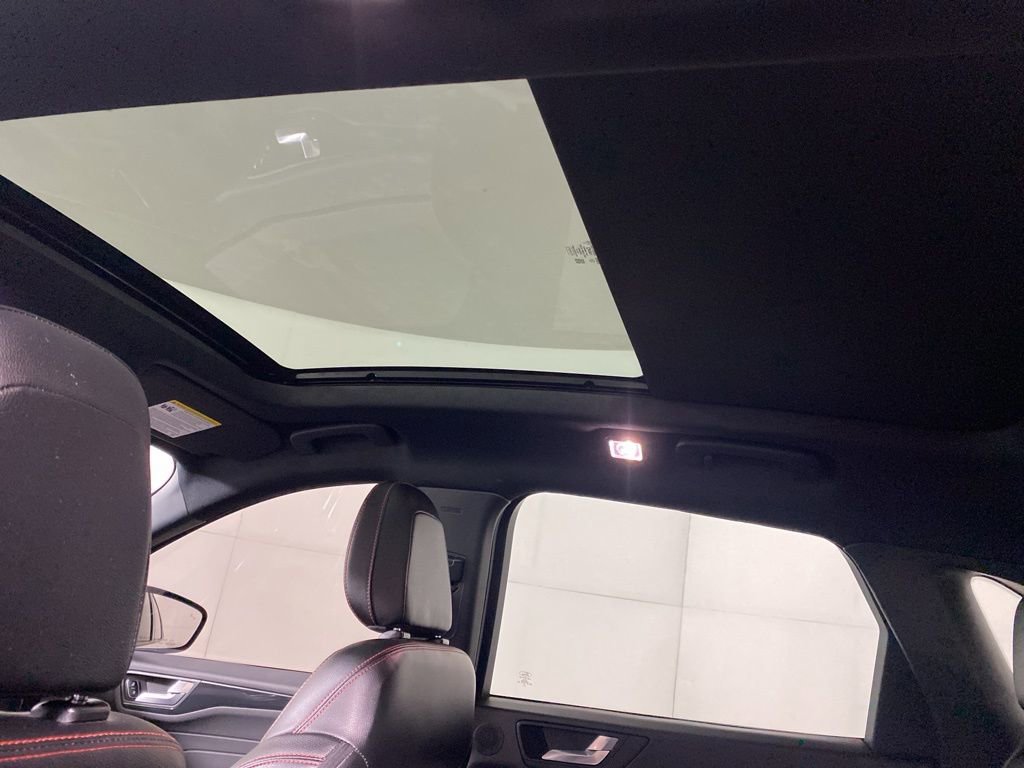 Used 2023 Ford Escape ST-Line Elite w/ Premium Technology Package image 14