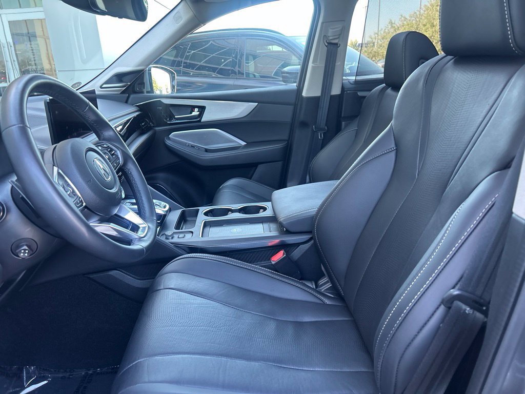 Certified 2025 Acura MDX w/ Technology Package FWD image 7