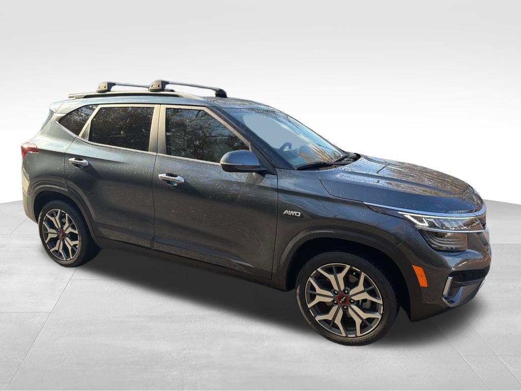 Used 2023 Kia Seltos SX w/ SX Sunroof Package image 8