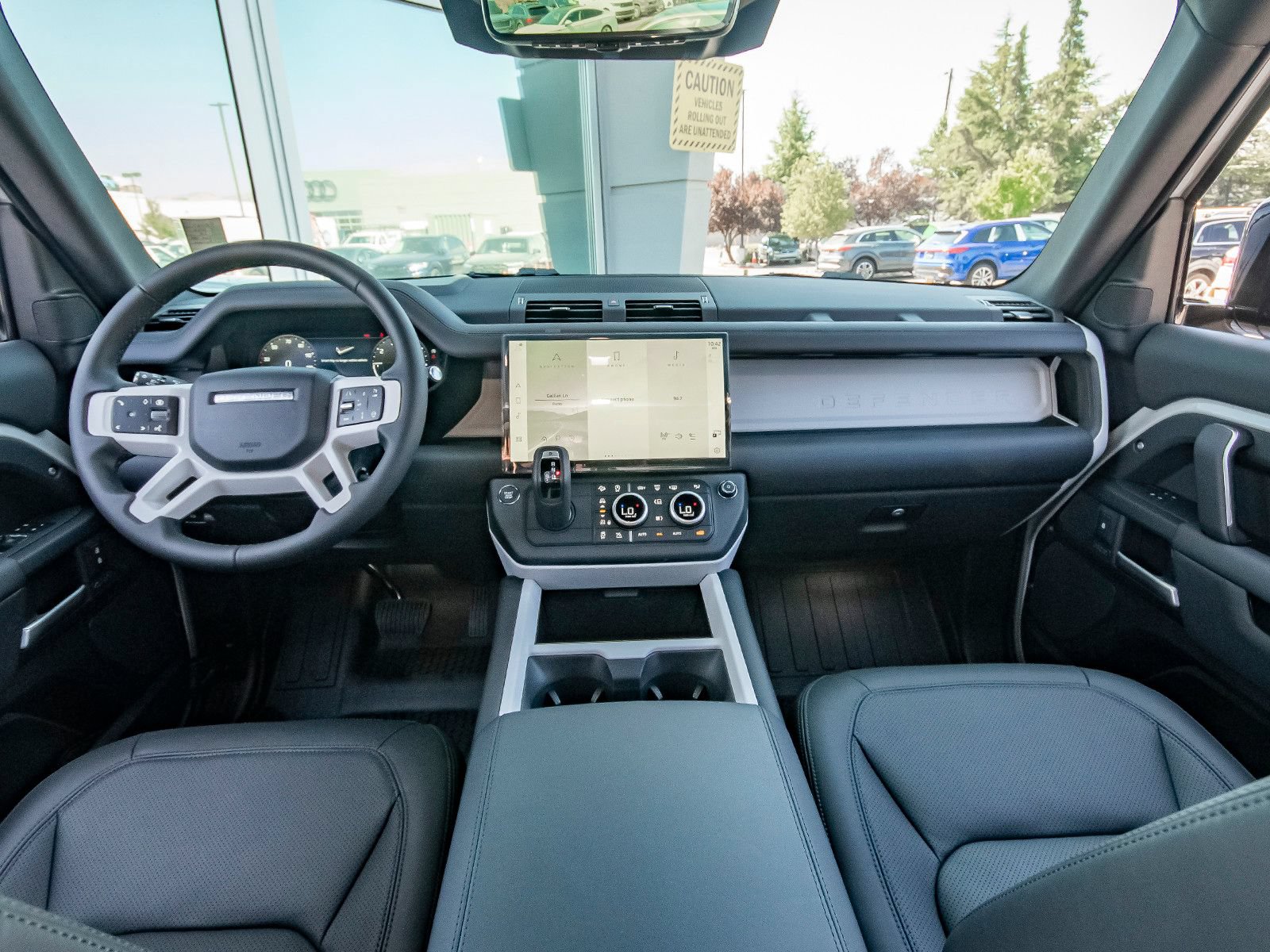 New 2026 Land Rover Defender 130 X-Dynamic SE AWD/4WD image 39