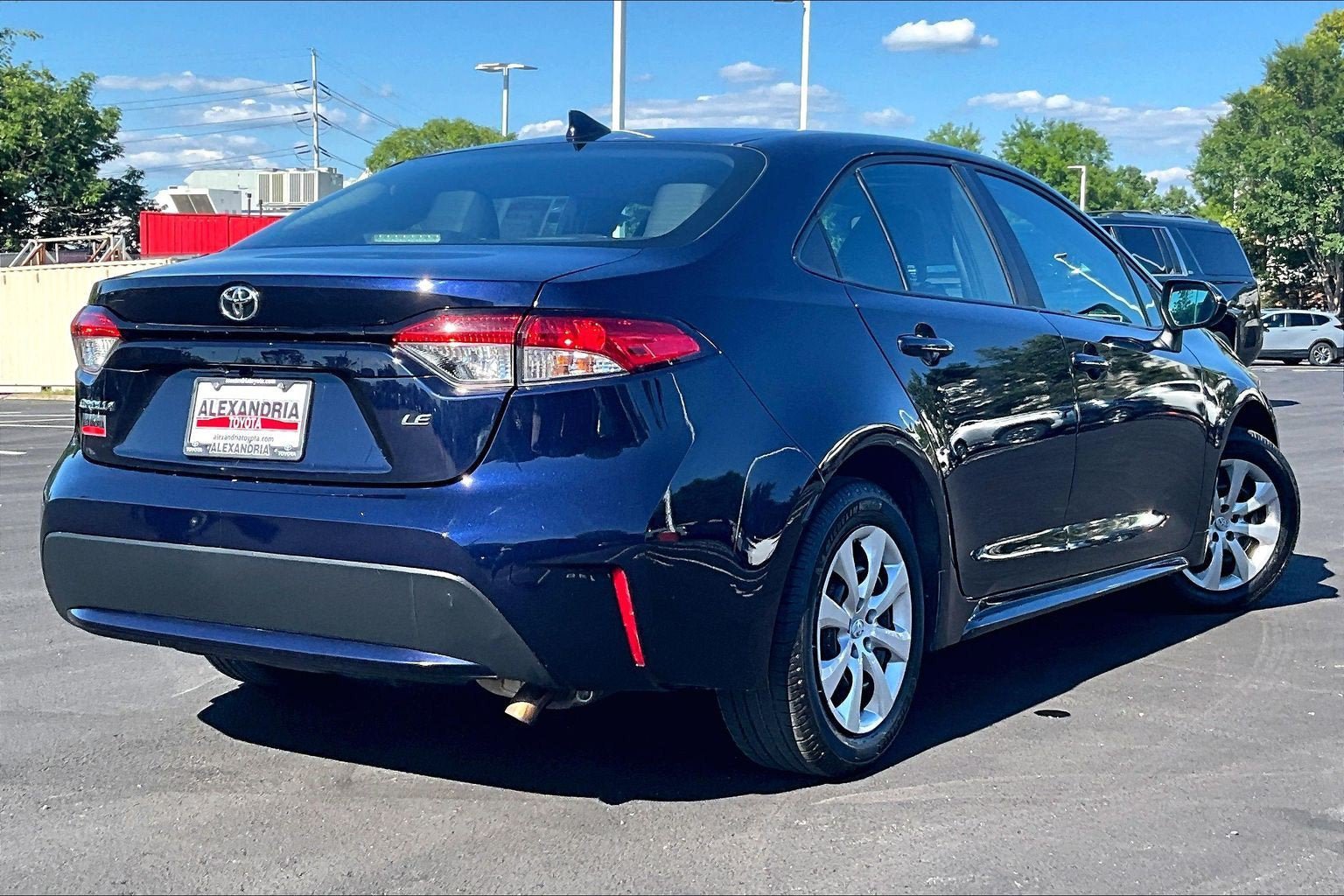 Used 2022 Toyota Corolla LE FWD image 12