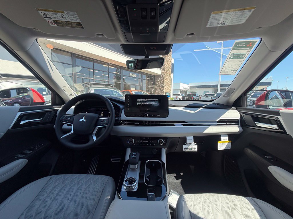 New 2026 Mitsubishi Outlander SEL FWD image 21