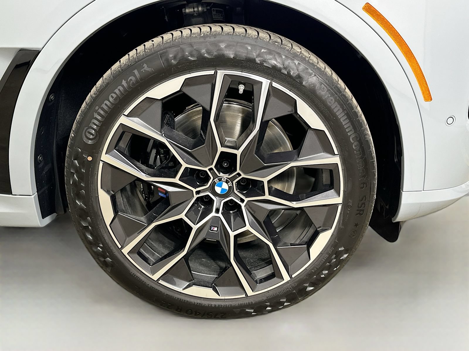 New 2027 BMW X7 xDrive40i w/ Executive Package AWD/4WD image 10