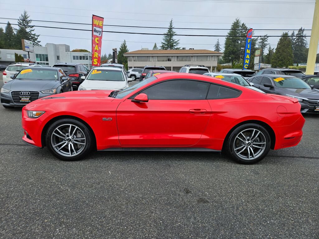 Used 2015 Ford Mustang GT RWD image 7