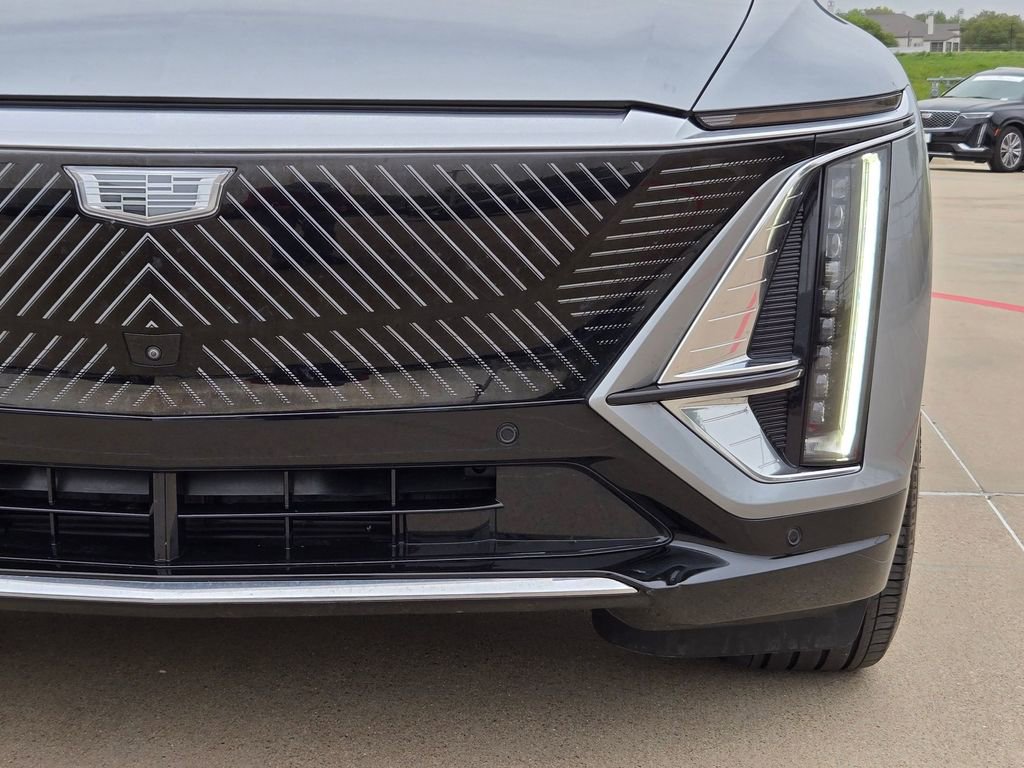 Certified 2024 Cadillac Lyriq Luxury w/ LPO, Floor Liner Package image 6